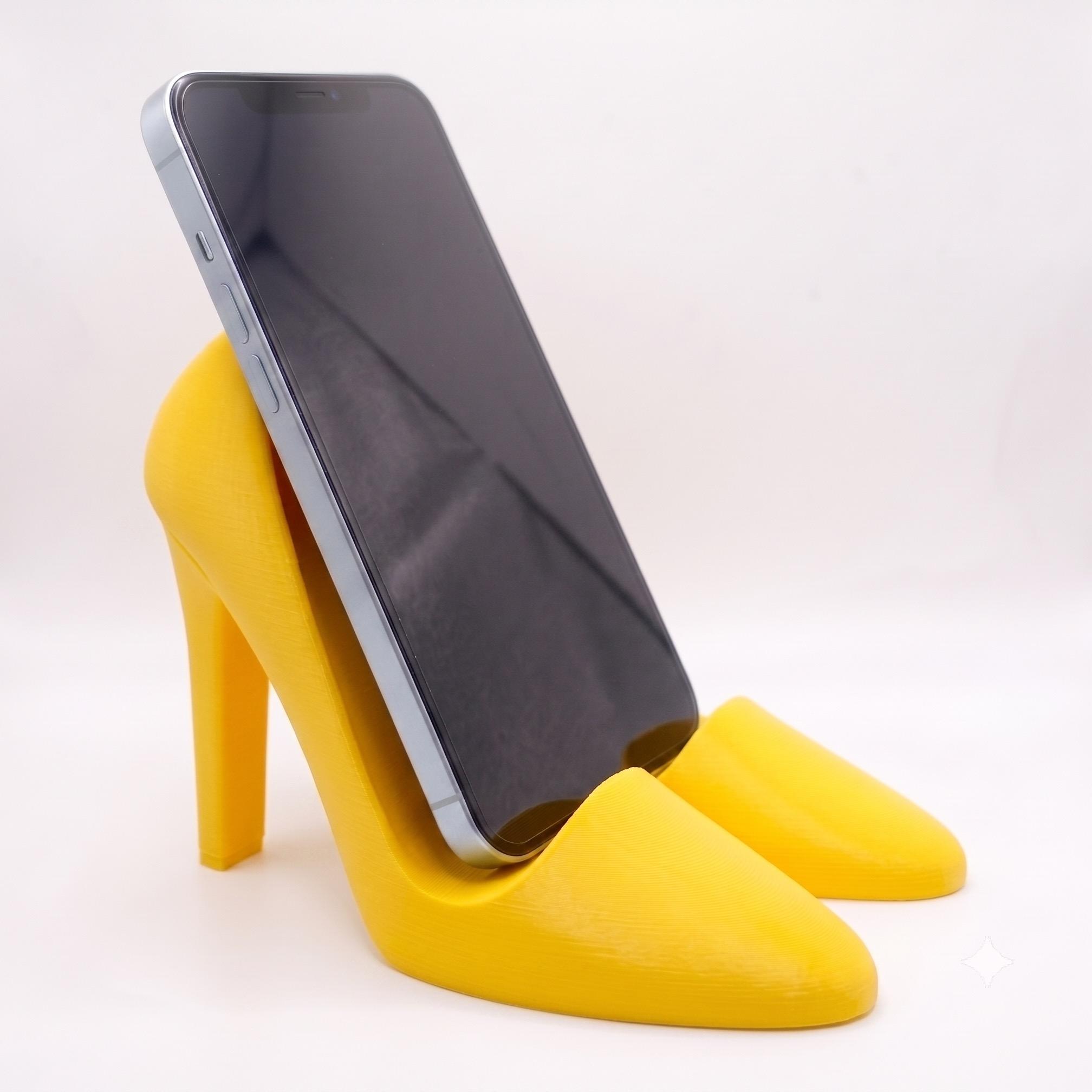 Soporte para Celular en Forma de Zapatilla de Tacón | Base de Escritorio Chic — Amarillo